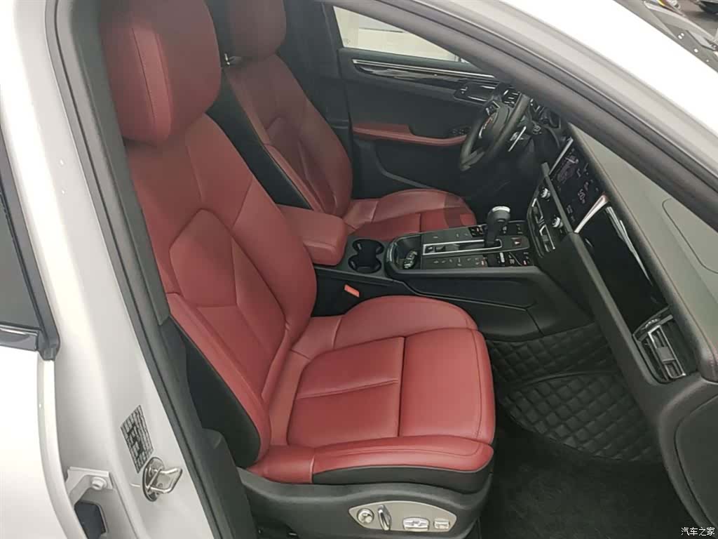 Porsche Macan, 2022 25