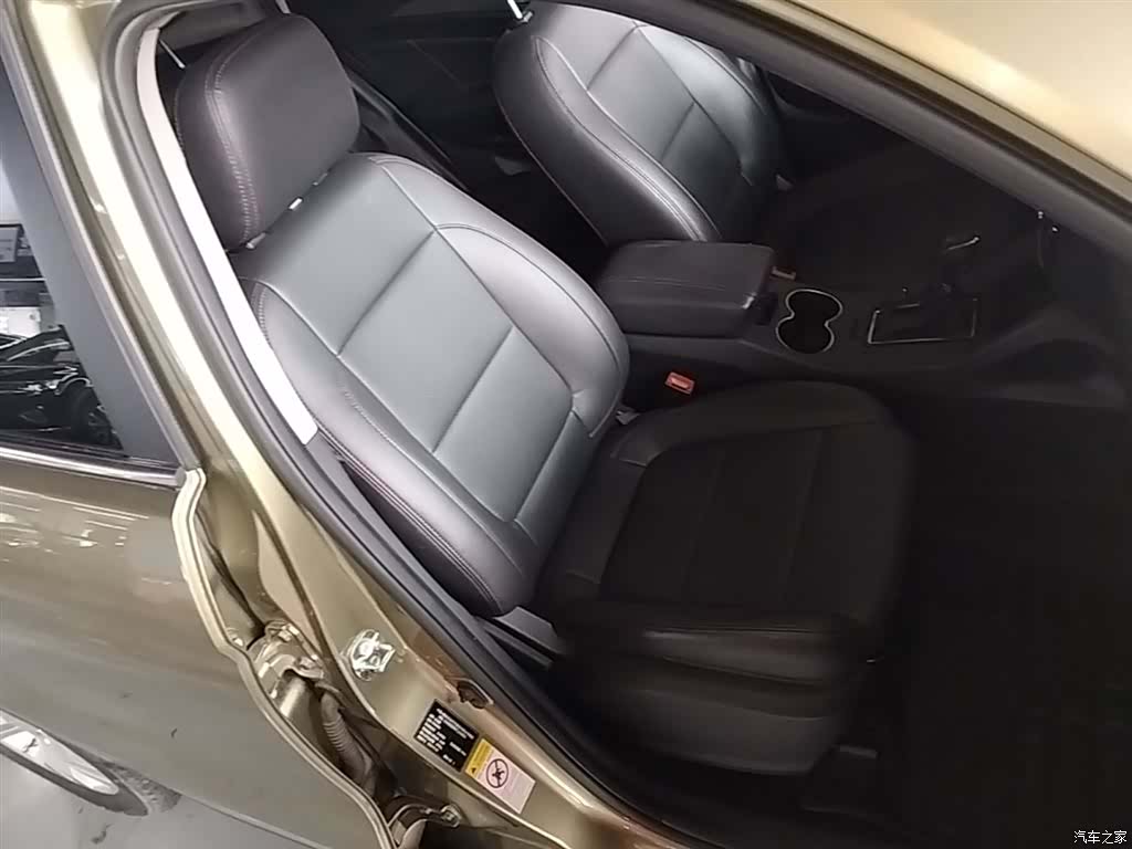 Changan CS75, 2015 25