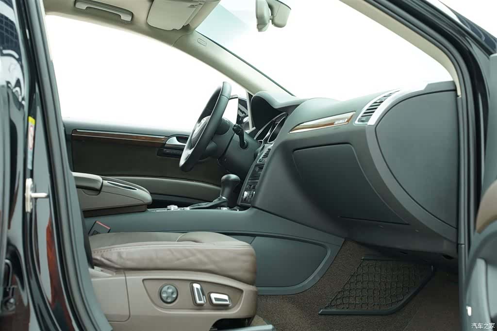 Audi Q7, 2012 26