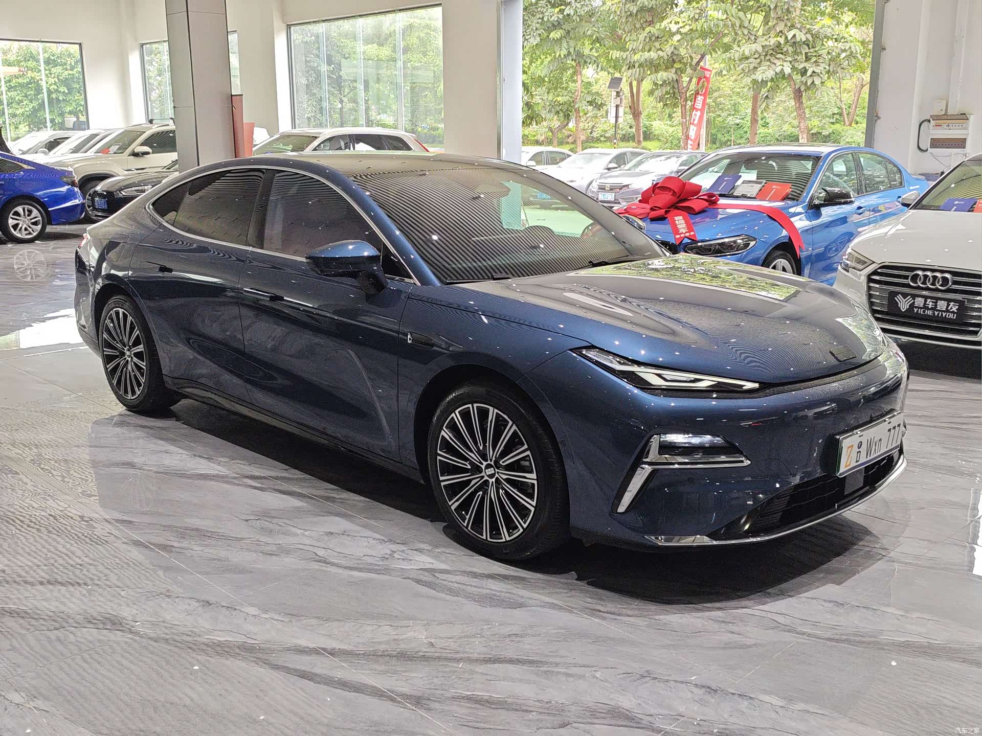 Geely 8, 2025 2