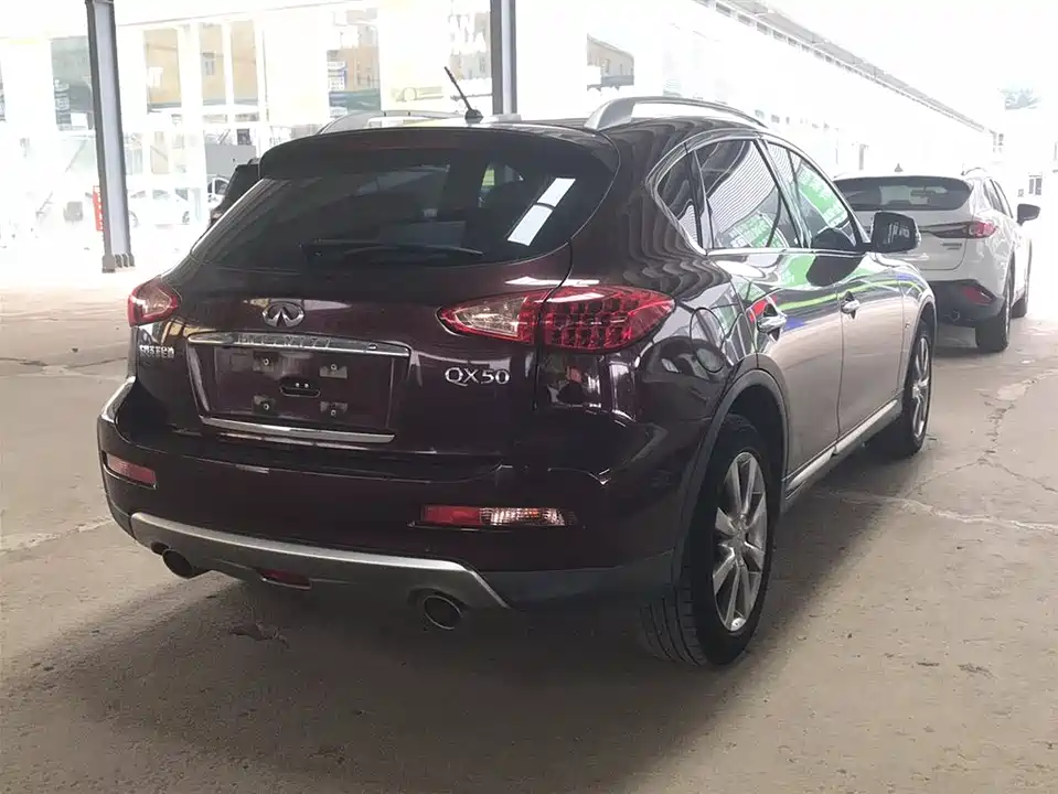 Infiniti QX50