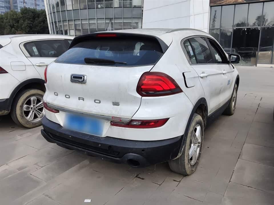Qoros 5