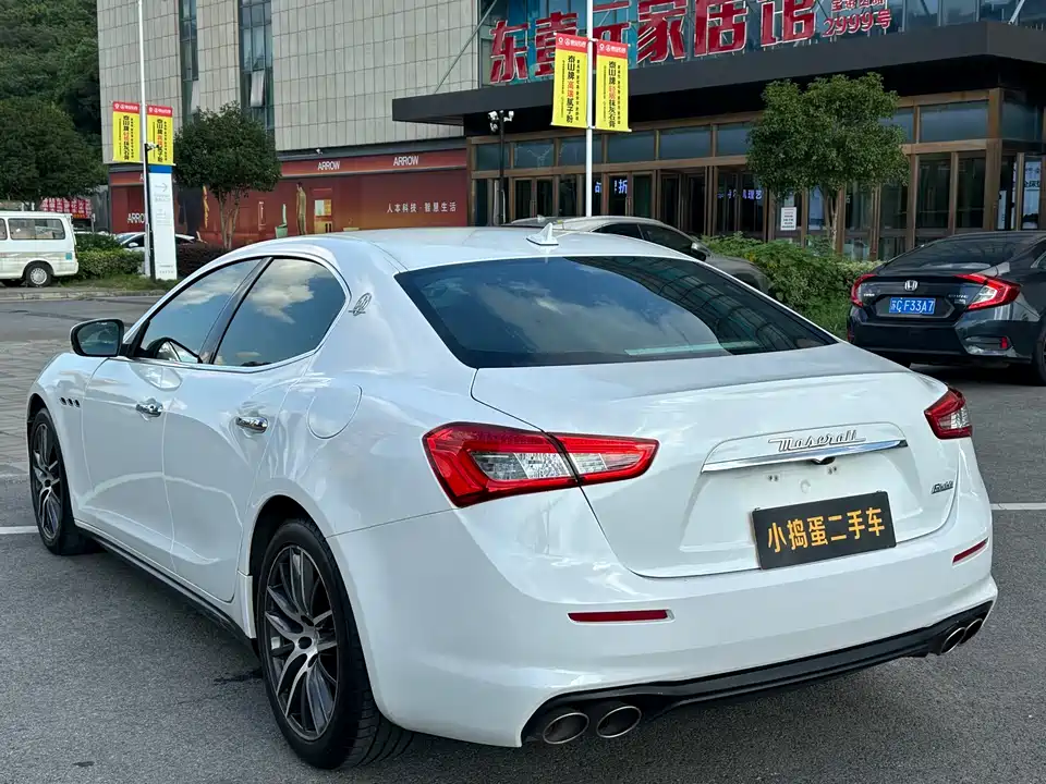 Maserati Ghibli Maserati Ghibli