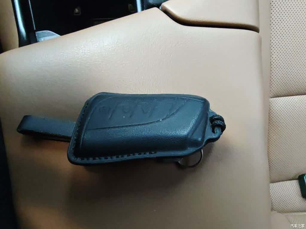 Lexus ES, 2019 12
