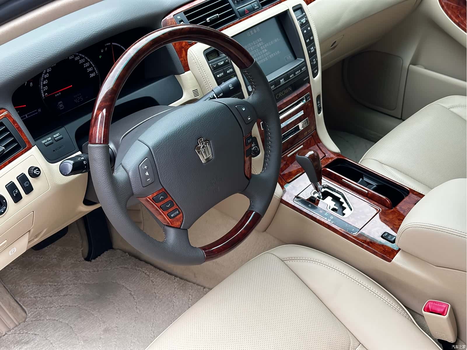 Toyota Crown, 2008 10