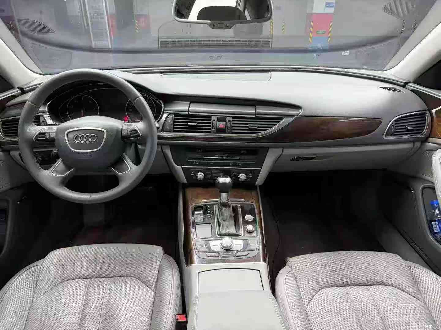 Audi A6L, 2014 8