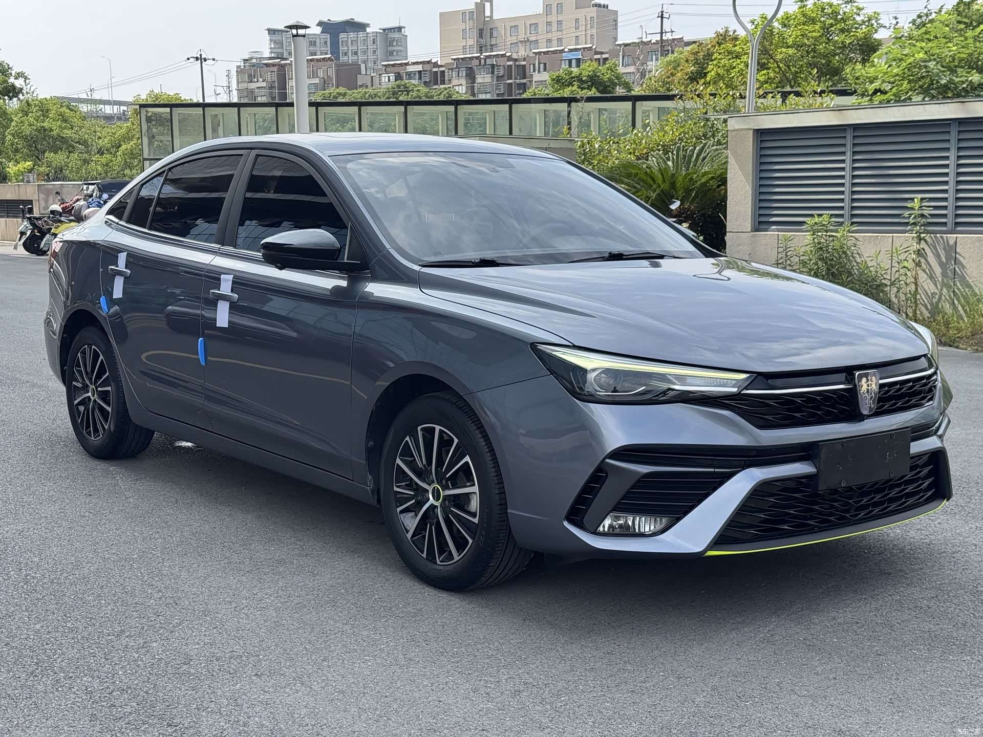 Roewe i5, 2022 28