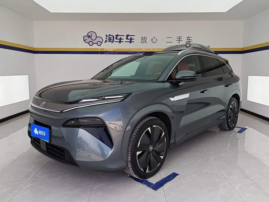 BYD Tang L