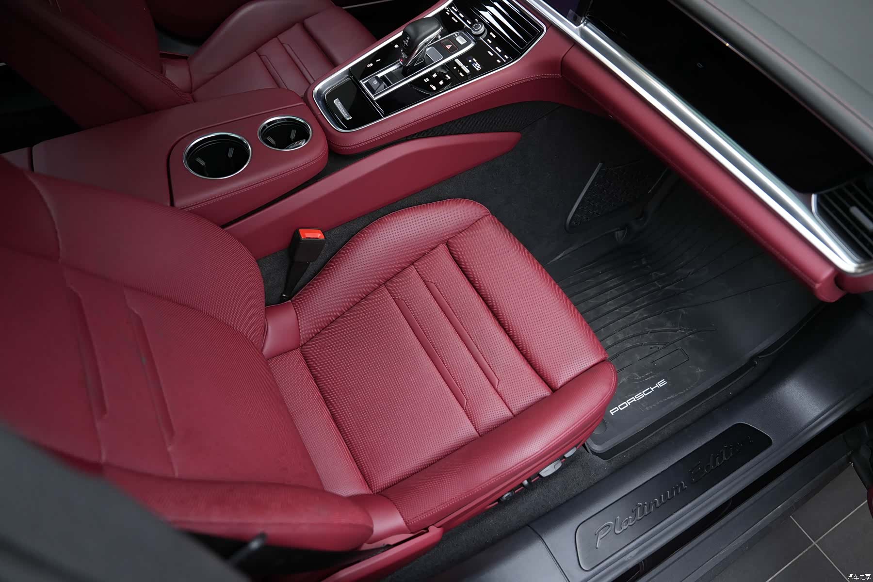 Porsche Panamera, 2023 28