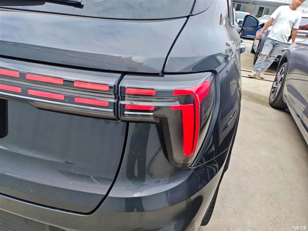 Lynk & Co 01, 2023 8