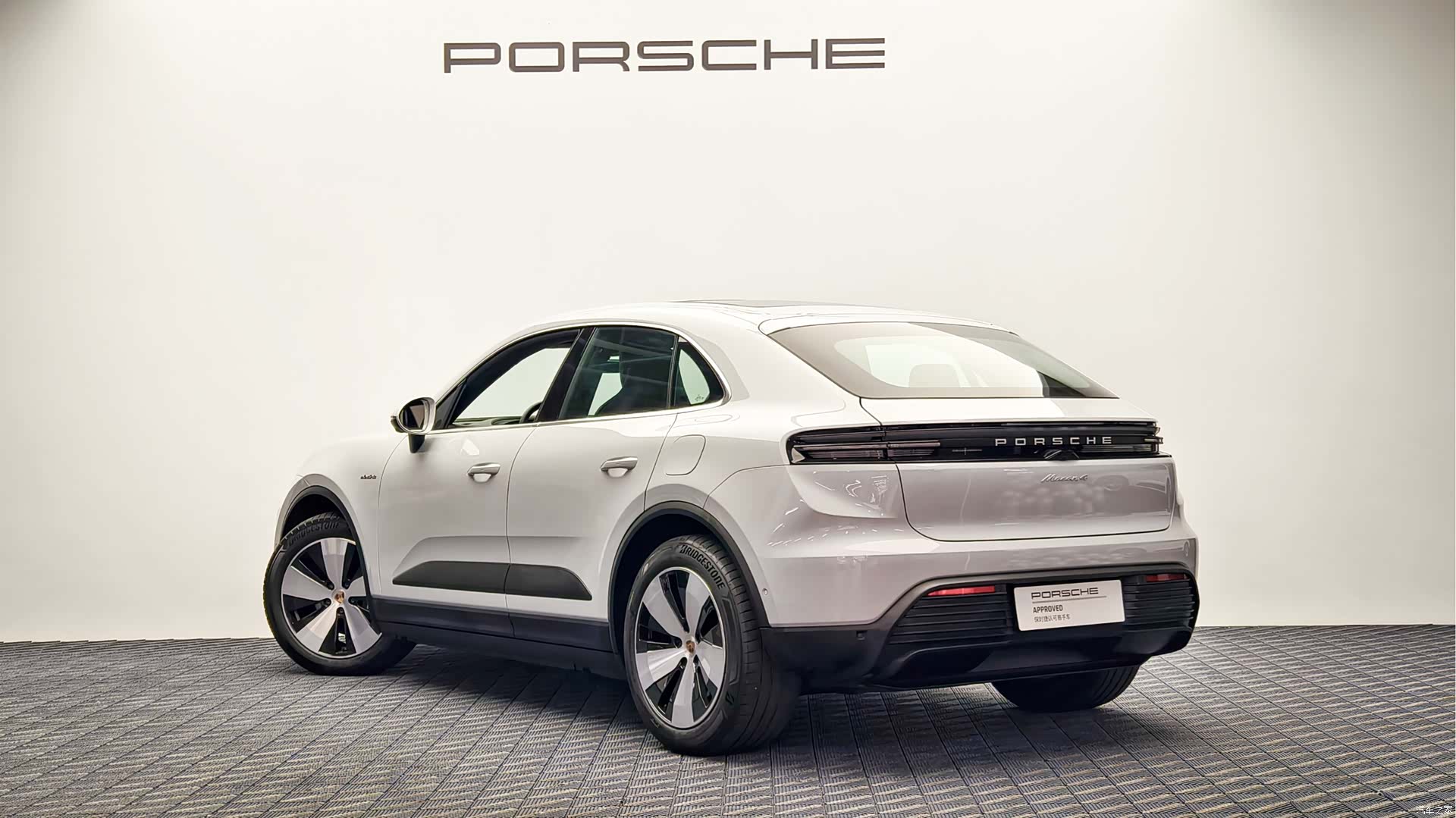Porsche Macan, 2024 6