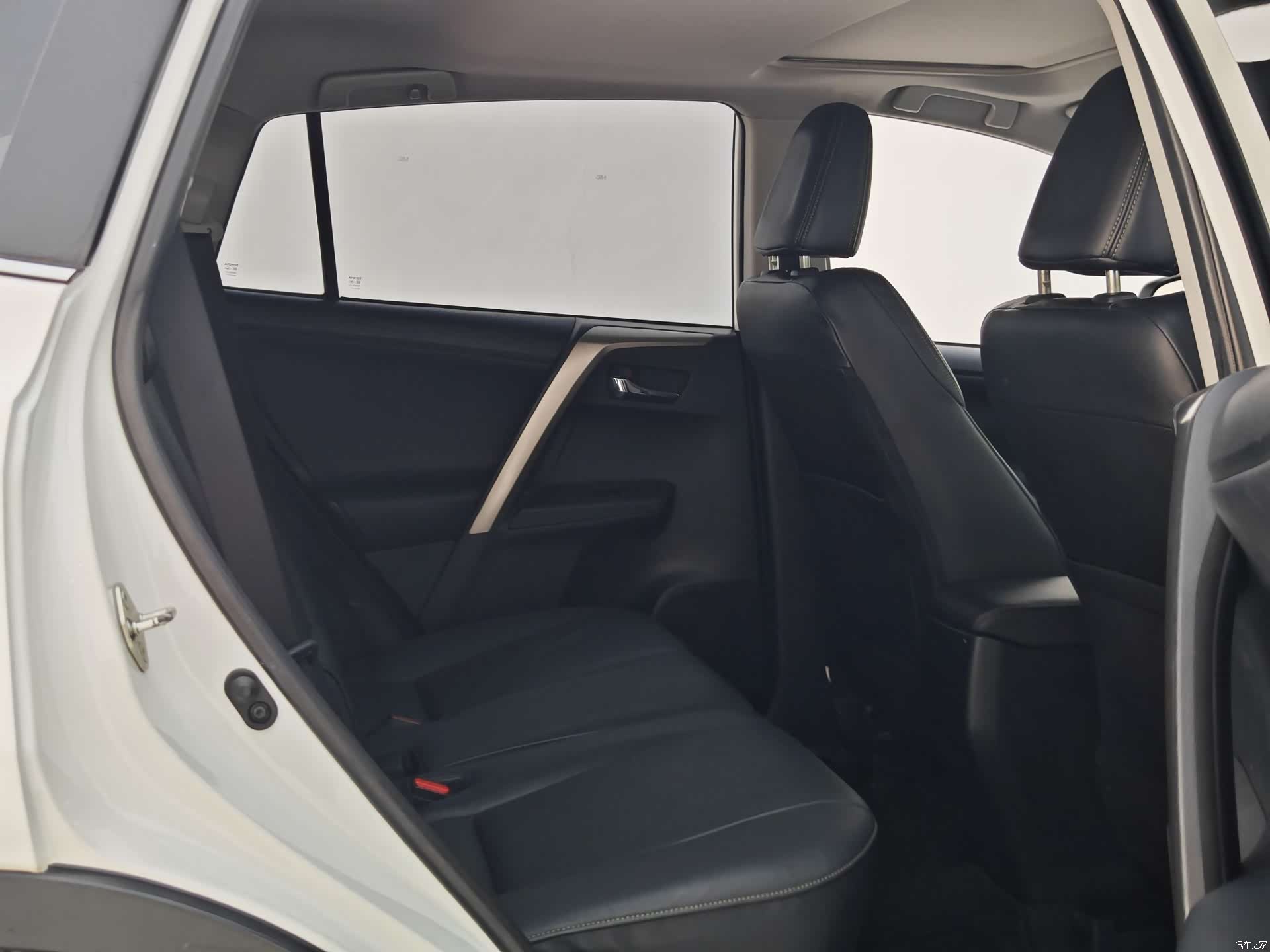 Toyota RAV4, 2014 24