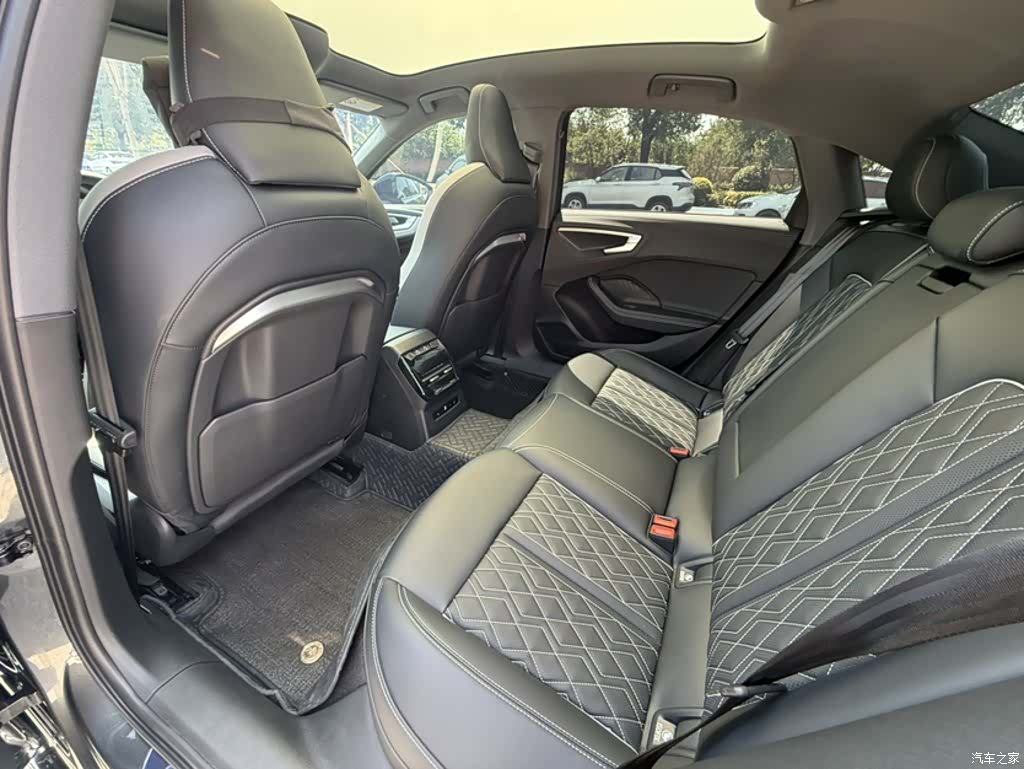 Audi A5, 2025 23