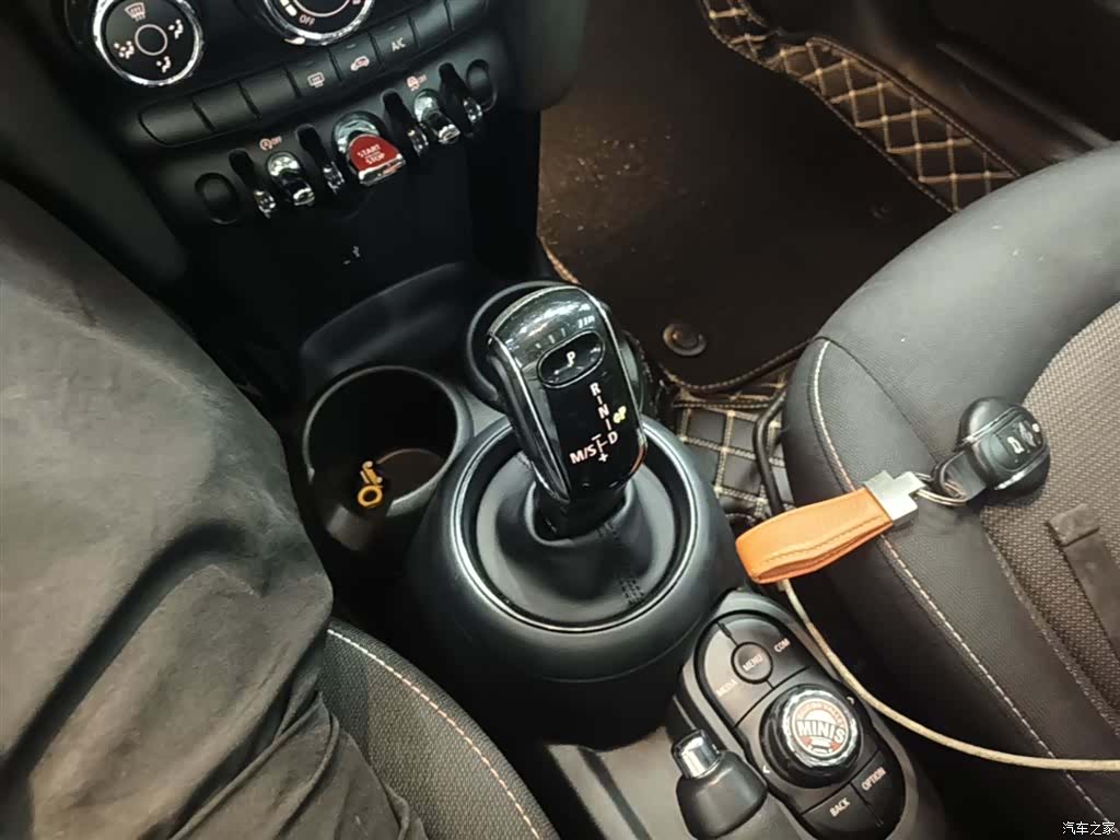 Mini ONE, 2020 14