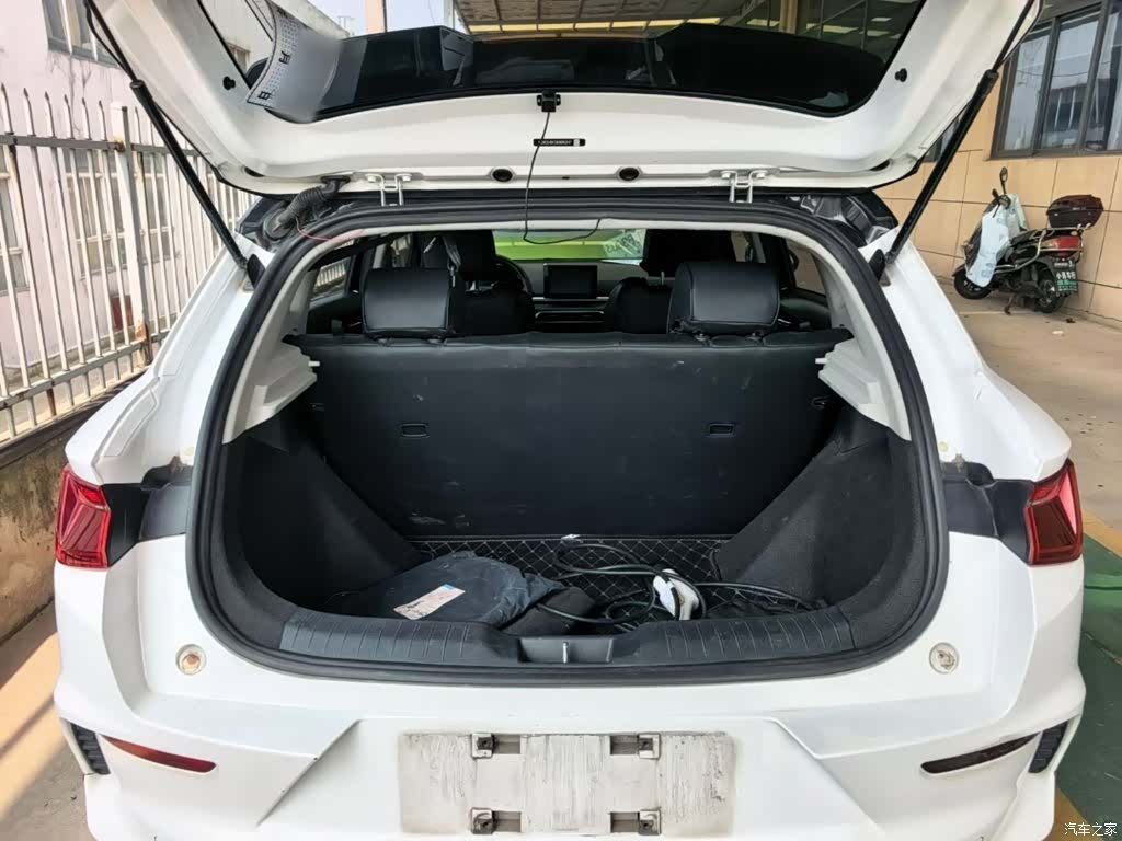 BYD E2, 2020 19