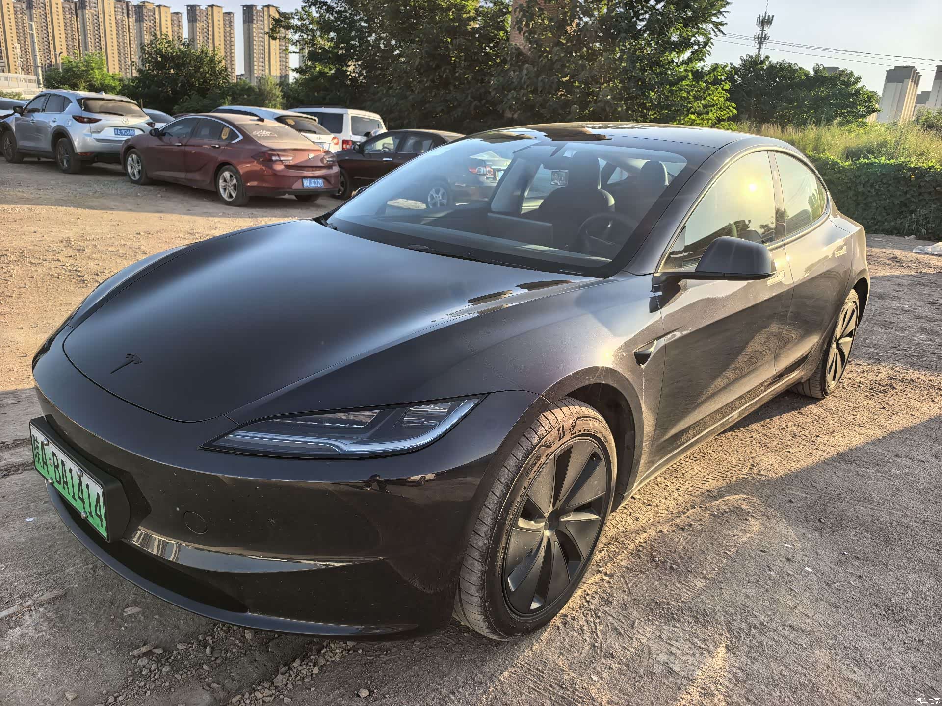 Tesla Model 3, 2025 1