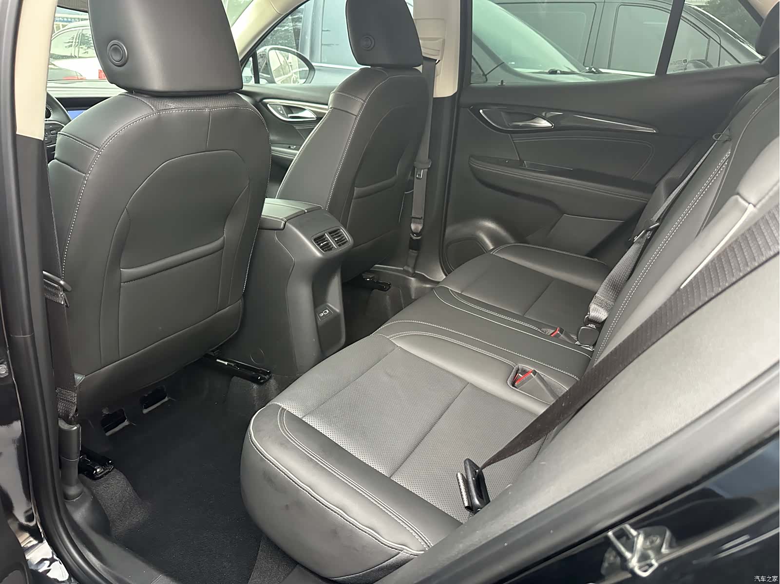 Buick Envision, 2022 6