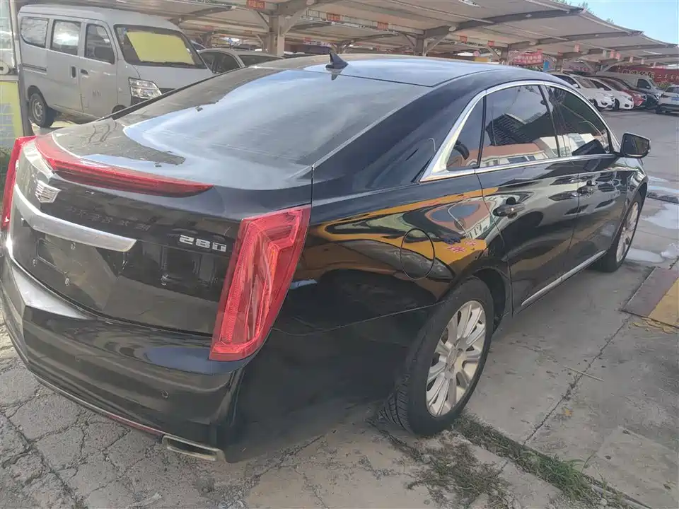 Cadillac XTS