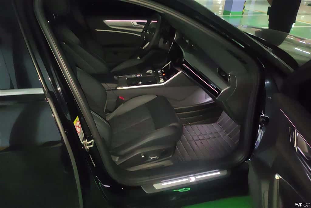Audi A6L, 2025 8