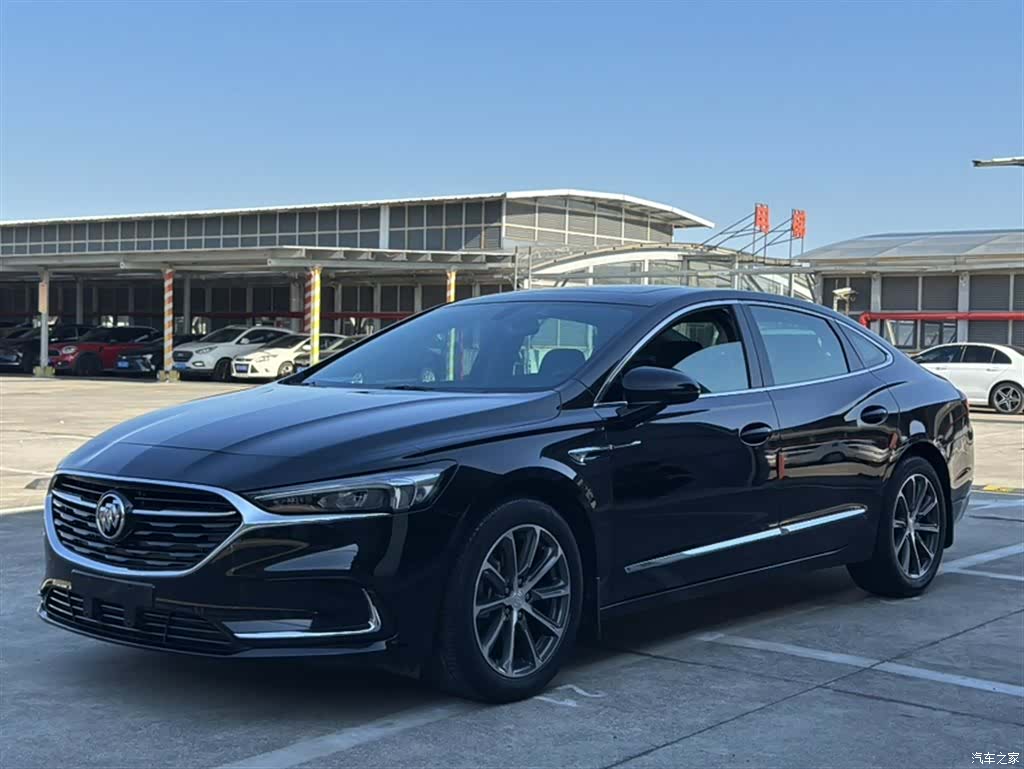 Buick LaCrosse, 2022 1