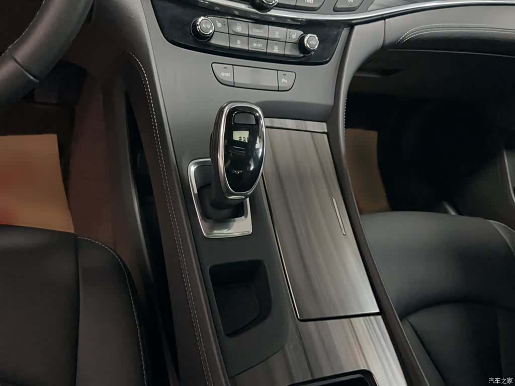 Buick LaCrosse, 2022 9