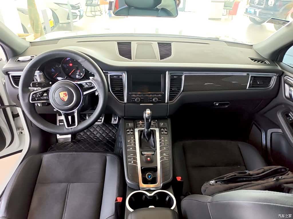 Porsche Macan, 2015 10