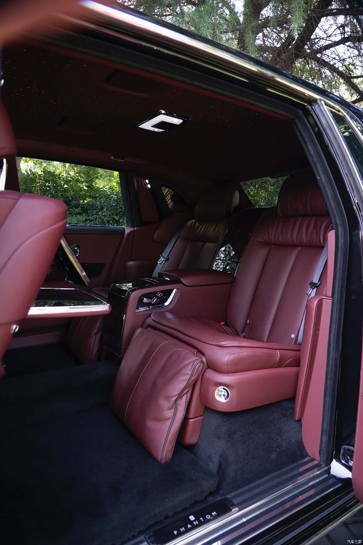 Rolls-Royce Phantom, 2020 29