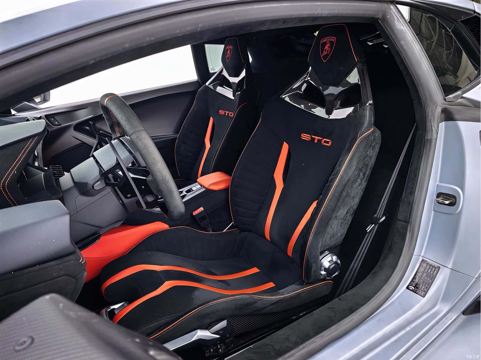 Lamborghini Huracán, 2023 11