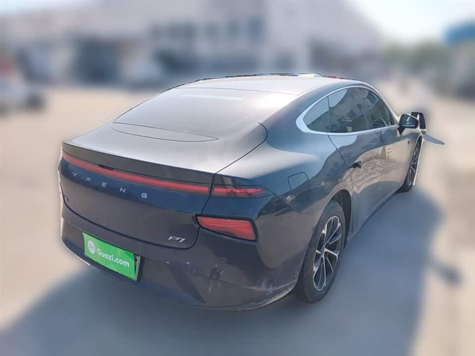 XPENG P7