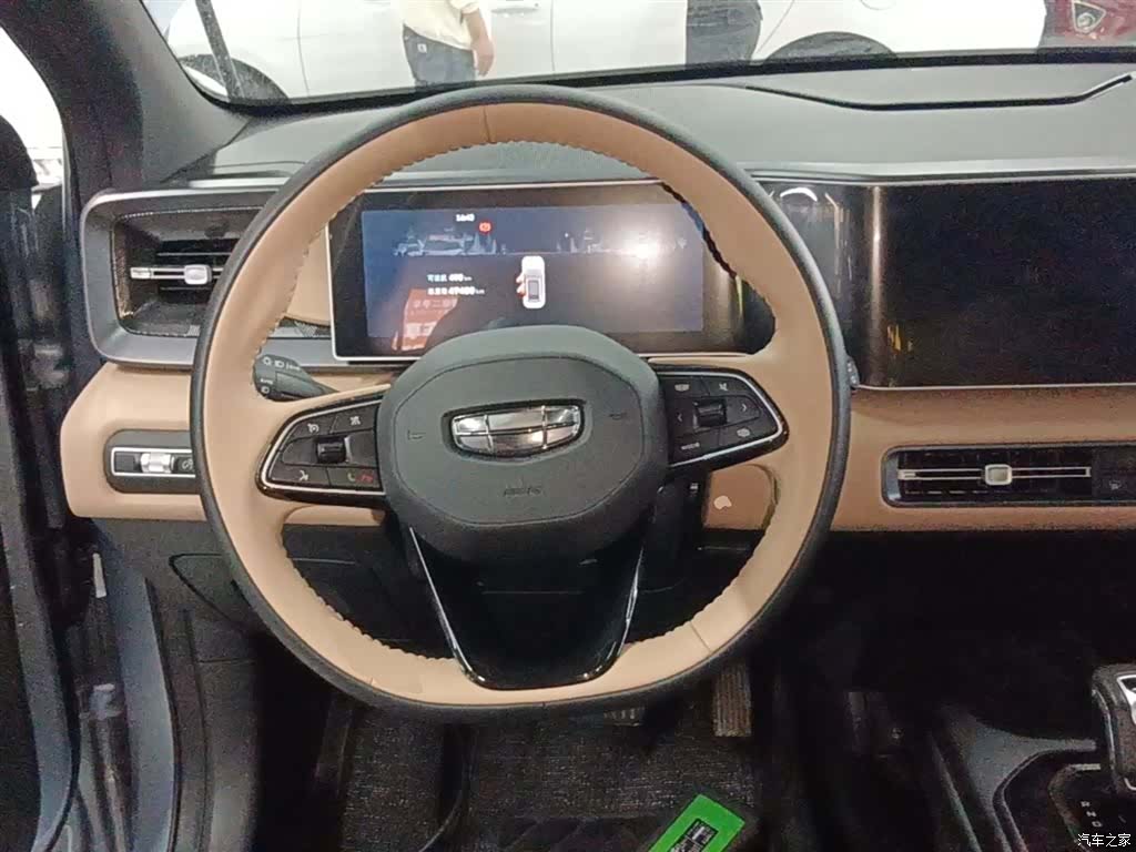 Geely Icon, 2023 11