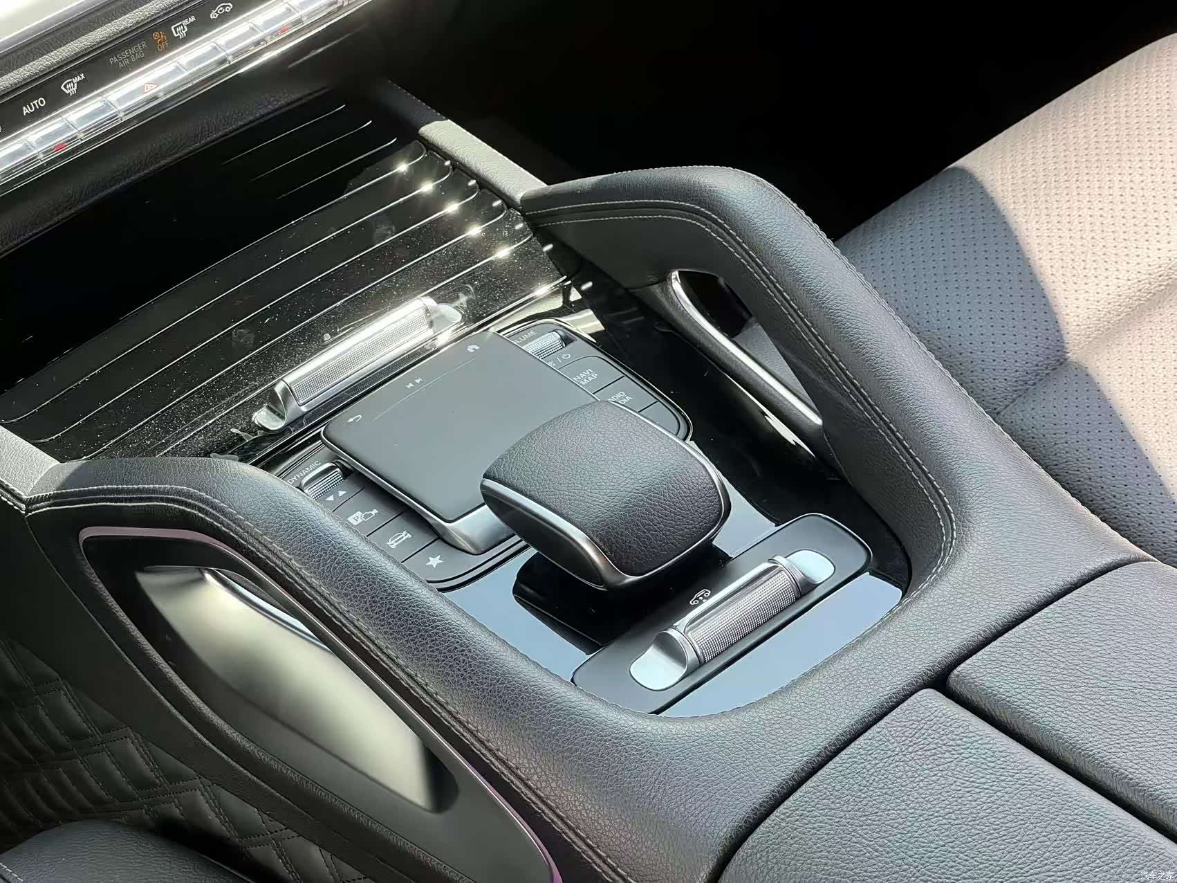 Mercedes-Benz GLE, 2020 16
