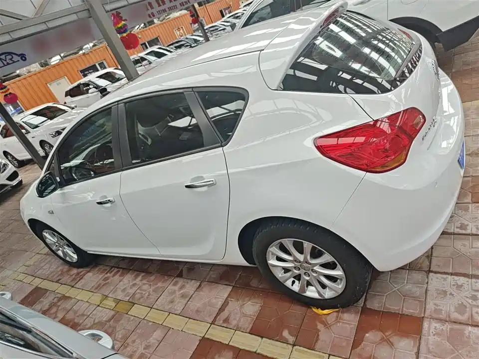 Buick Yinglang Buick Yinglang