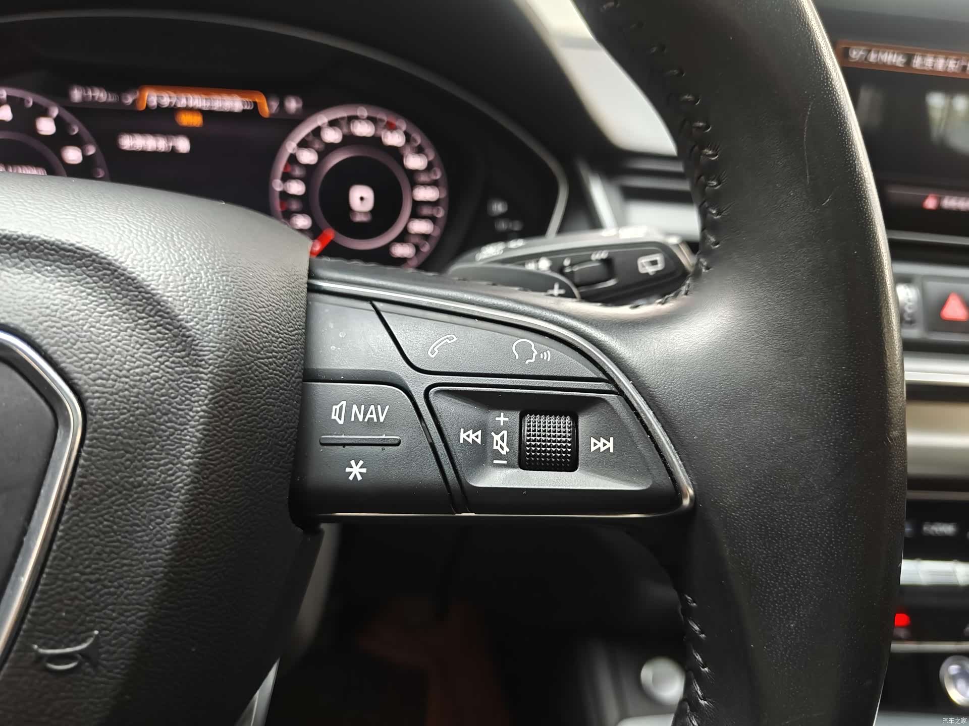 Audi Q5L, 2020 9