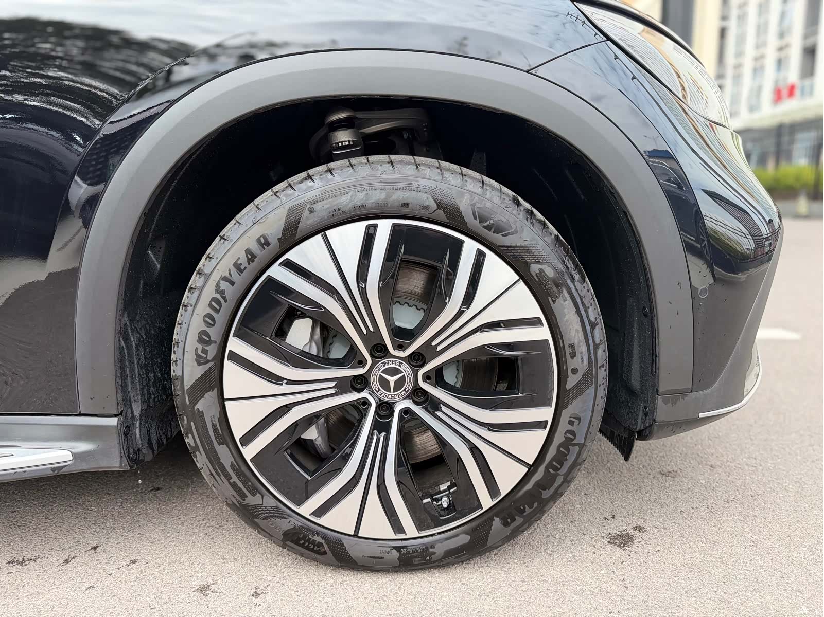Mercedes-Benz EQE, 2025 6