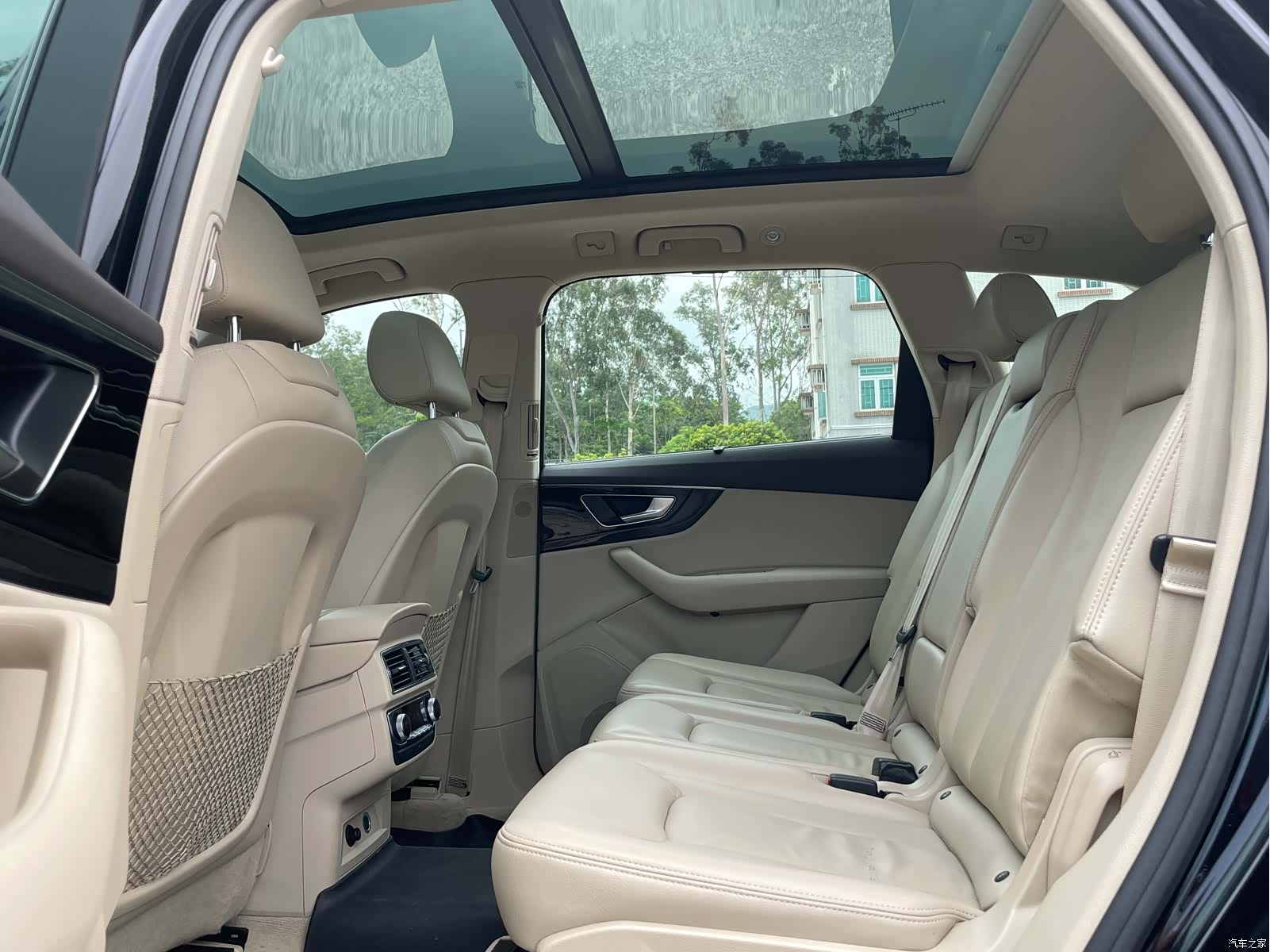 Audi Q7, 2019 8