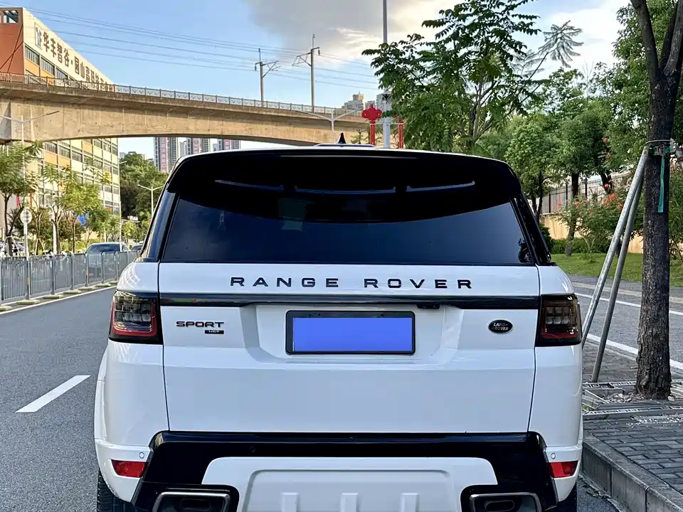 Land Rover Range Rover Sport Land Rover Range Rover Sport
