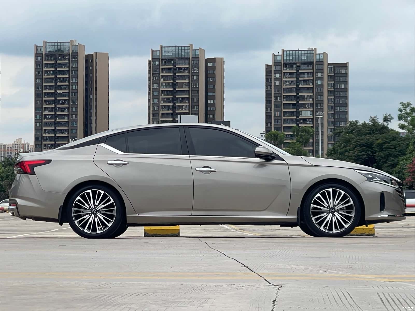 Nissan Teana, 2023 все фото