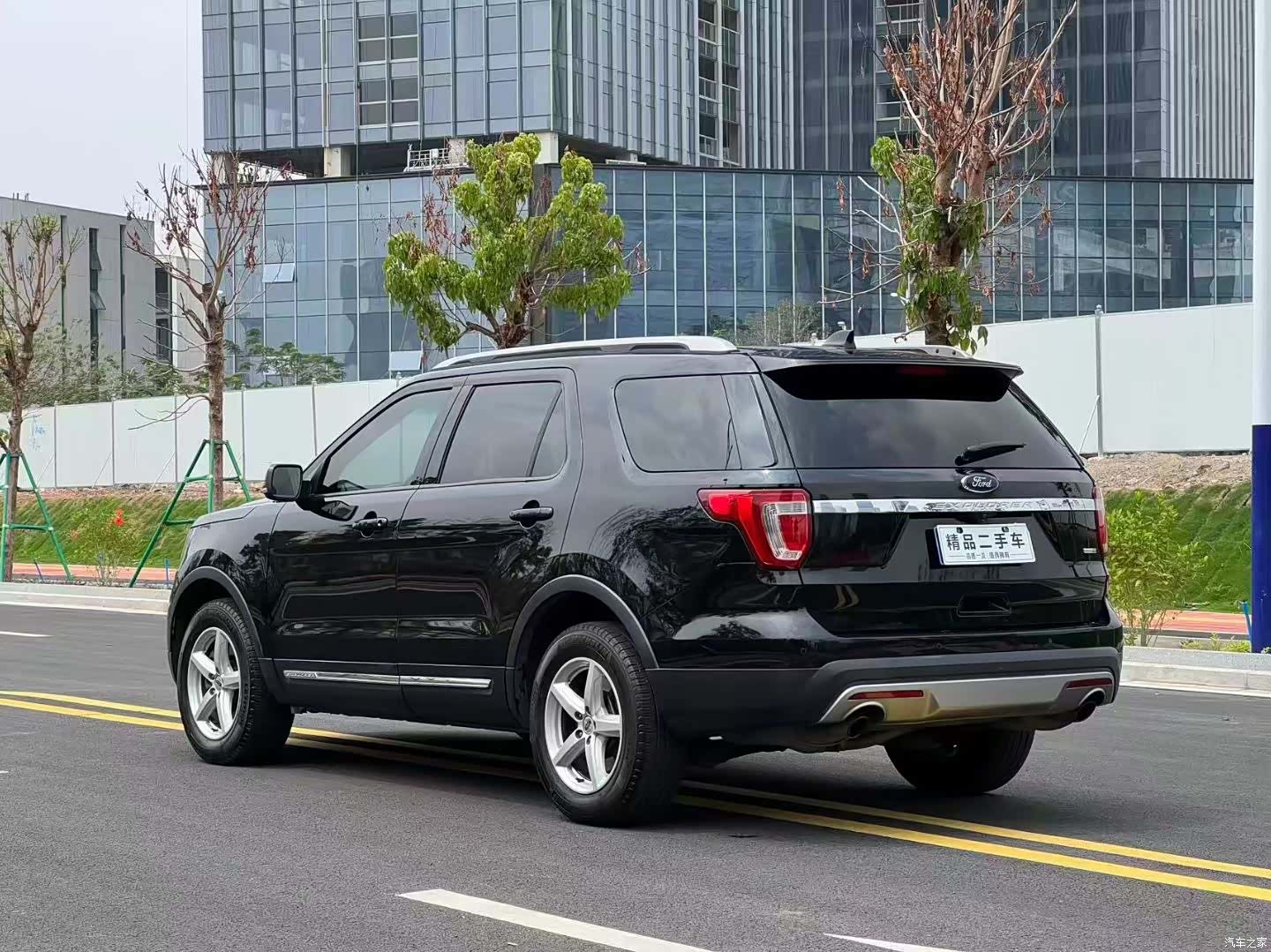 Ford Explorer, 2015 4