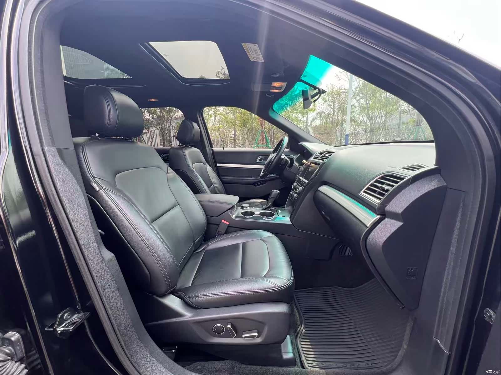 Ford Explorer, 2015 11