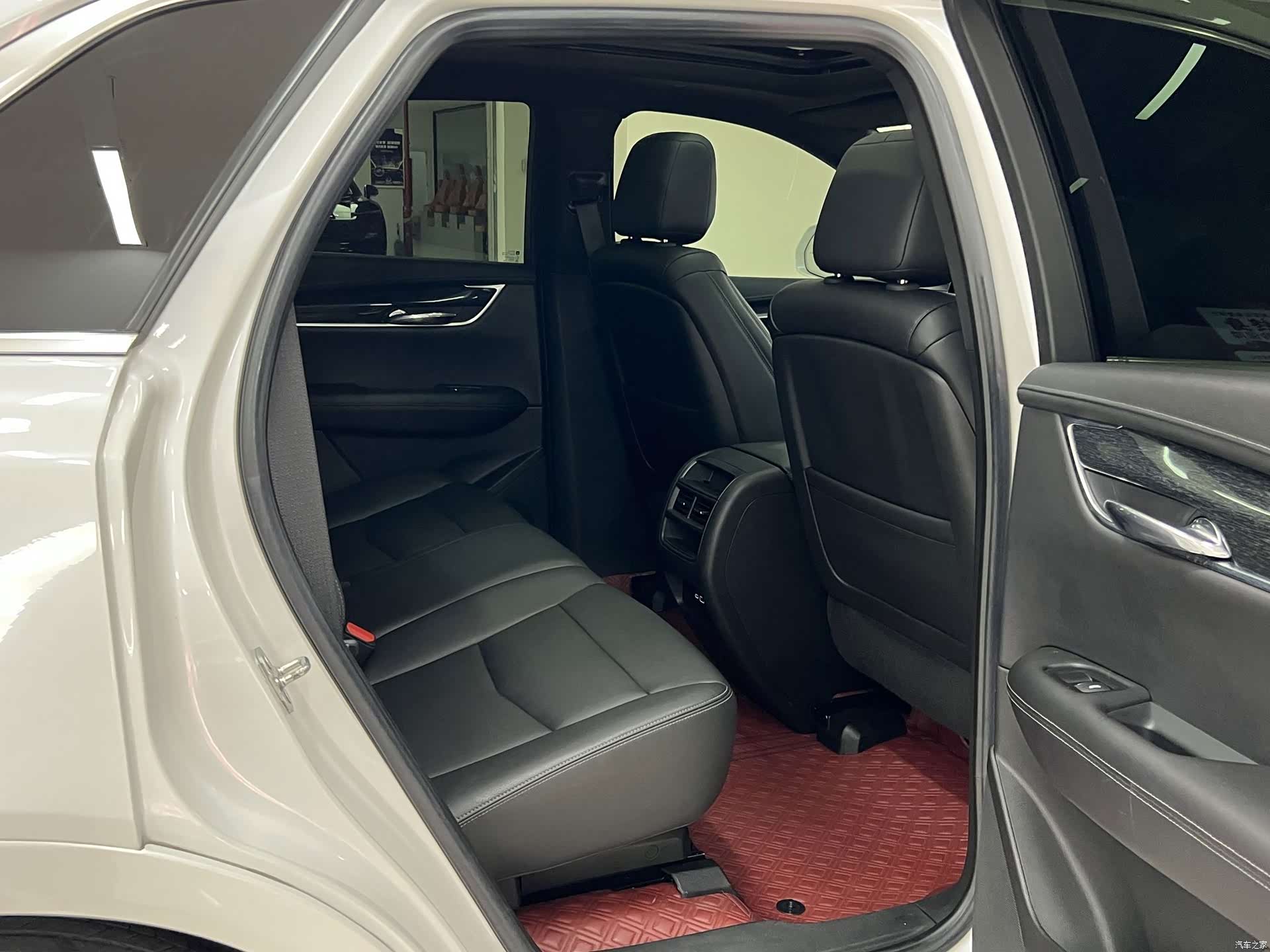 Cadillac XT5, 2021 12