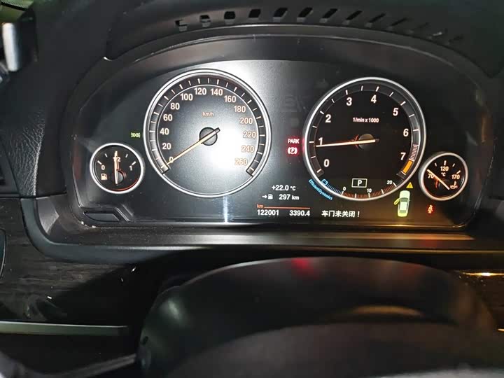 BMW 5 Series, 2014 года фото 6