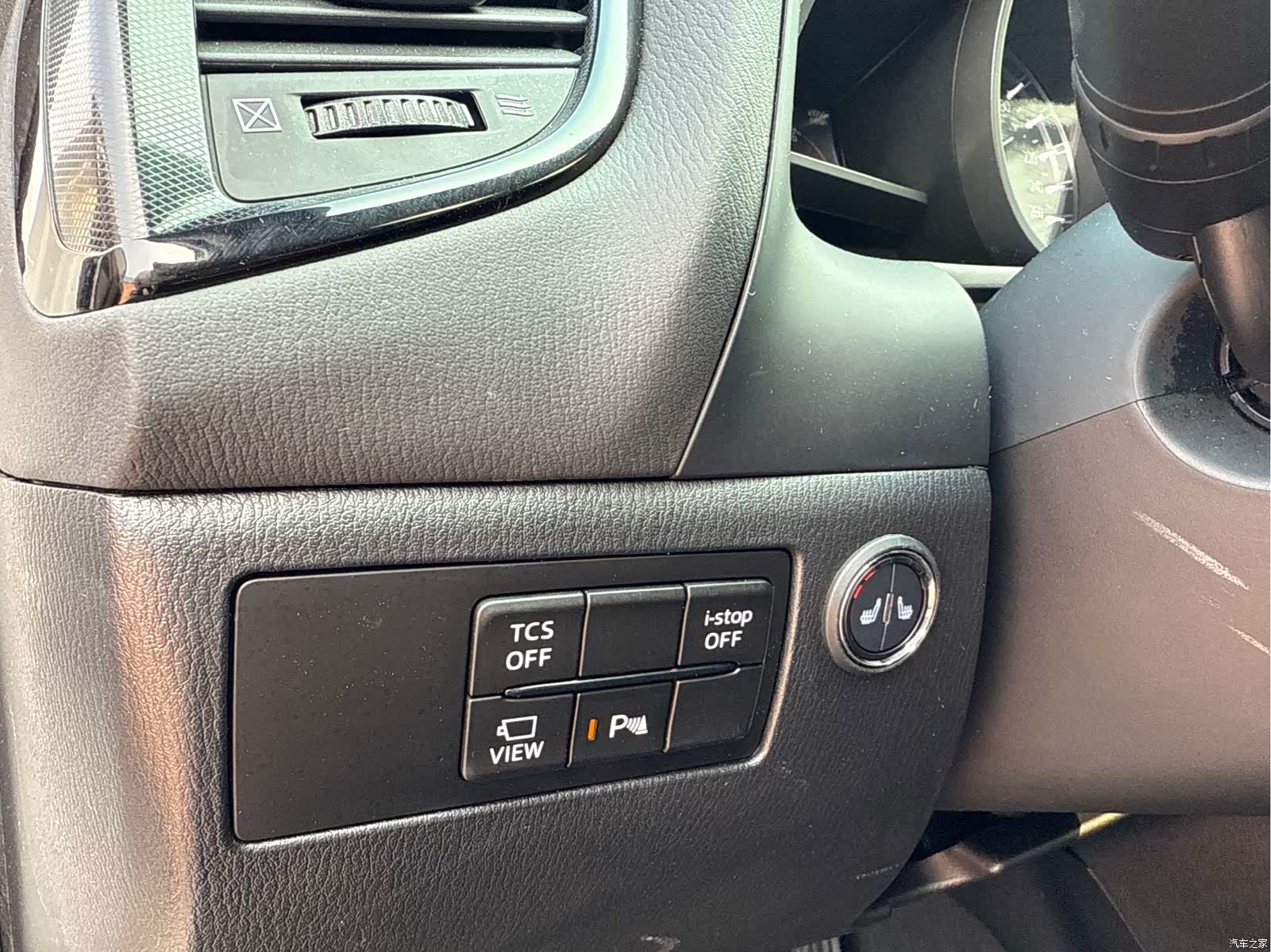 Mazda CX-4, 2023 19