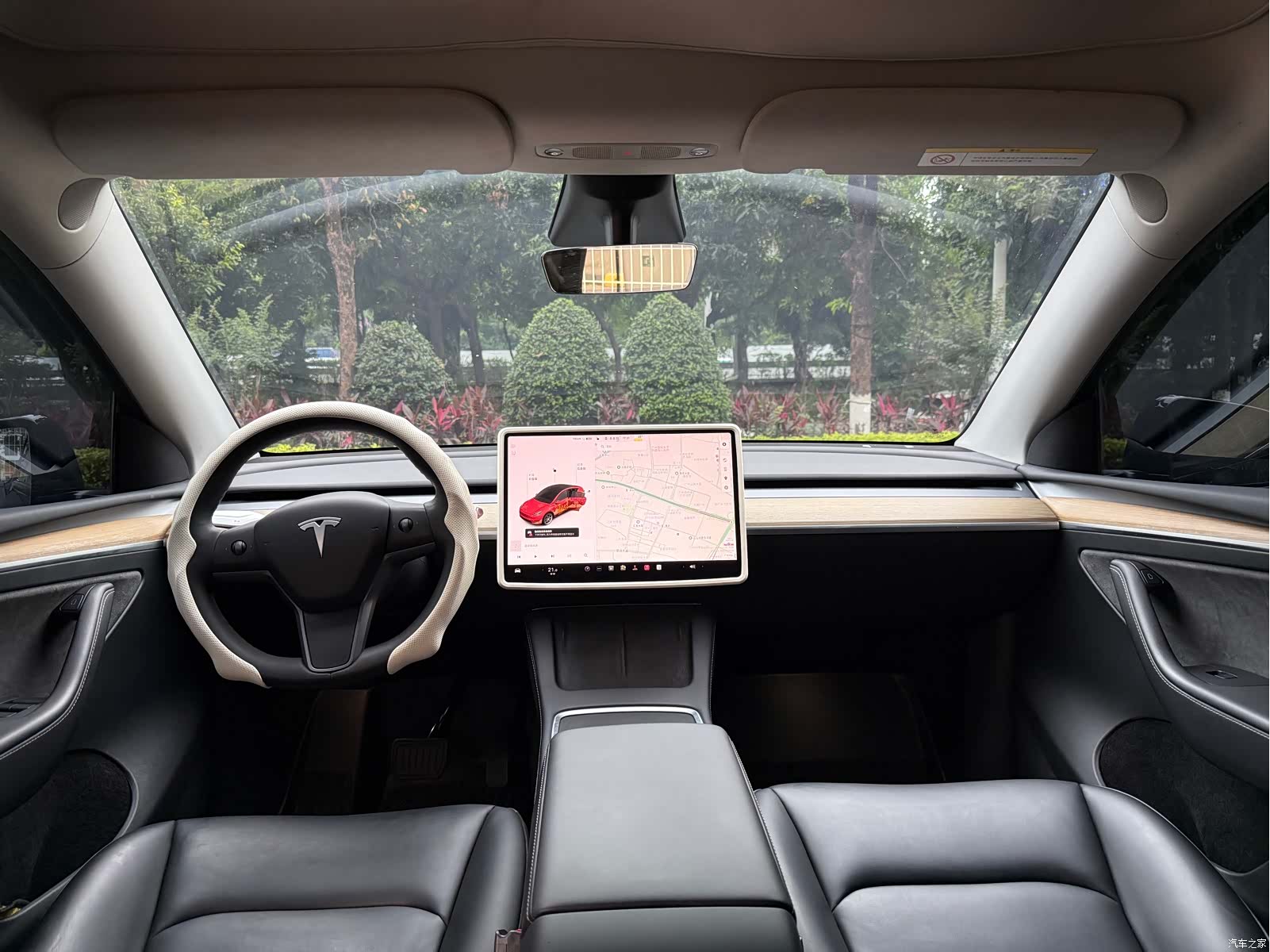 Tesla Model Y, 2021 11