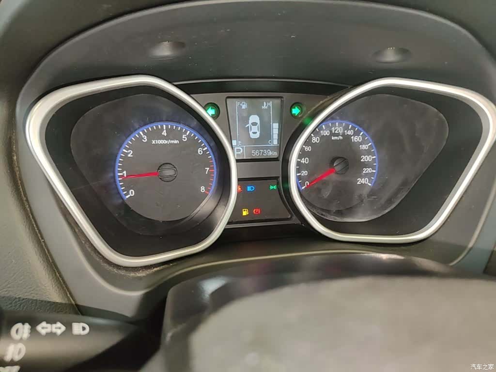 Geely GX7, 2015 12