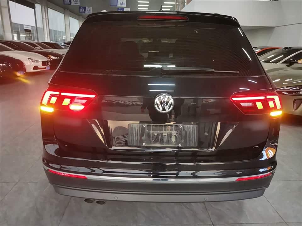 Volkswagen Tiguan L