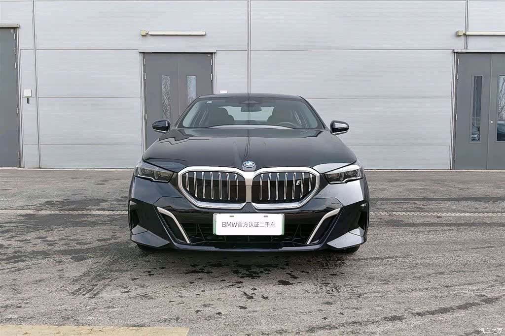 BMW i5, 2025 4