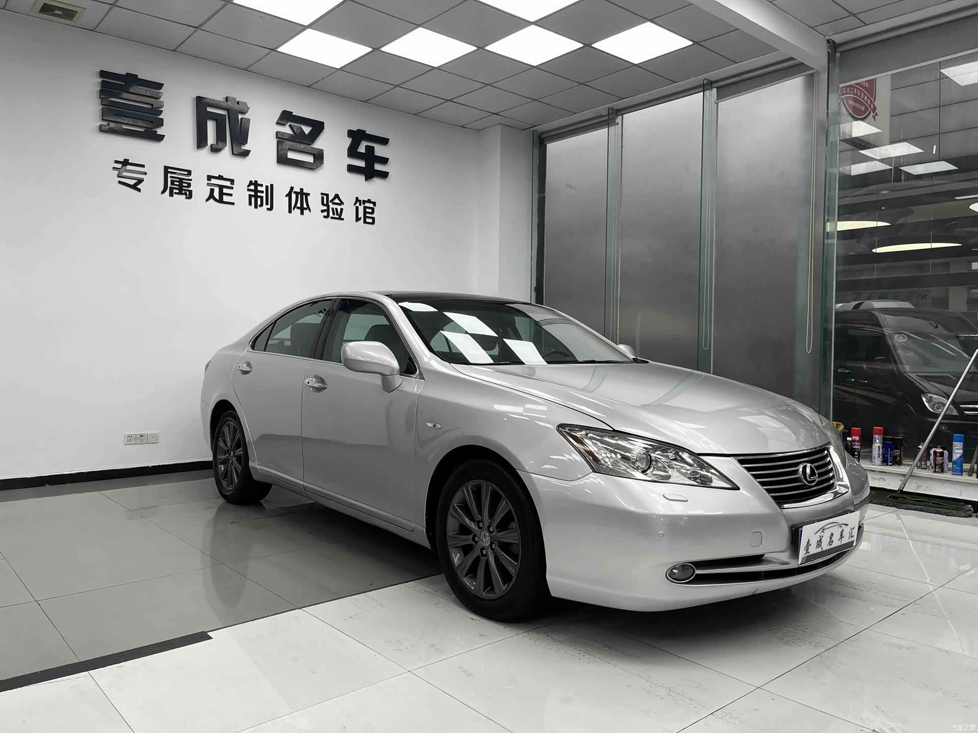 Lexus ES, 2009 3
