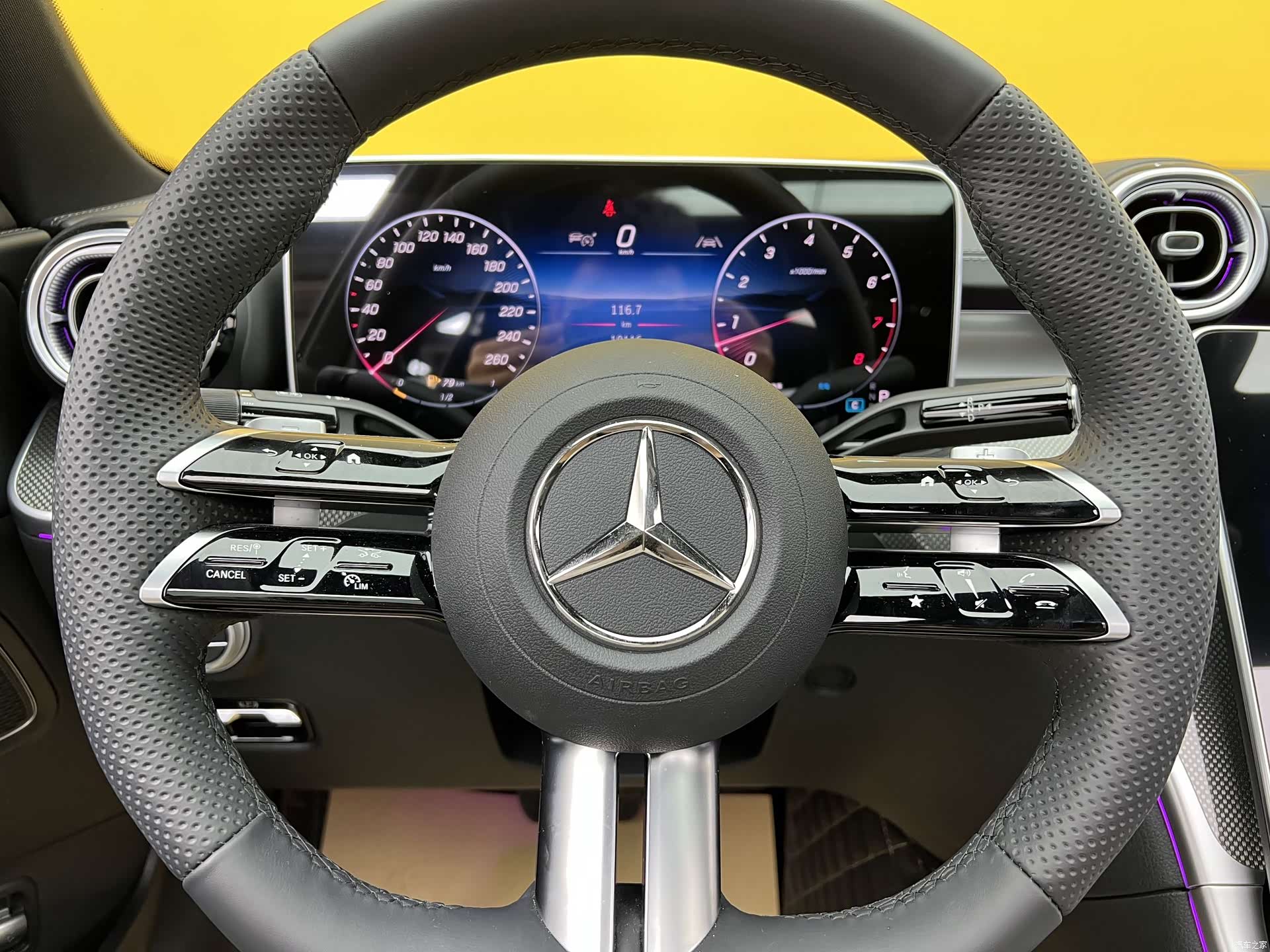 Mercedes-Benz C-Class, 2025 9
