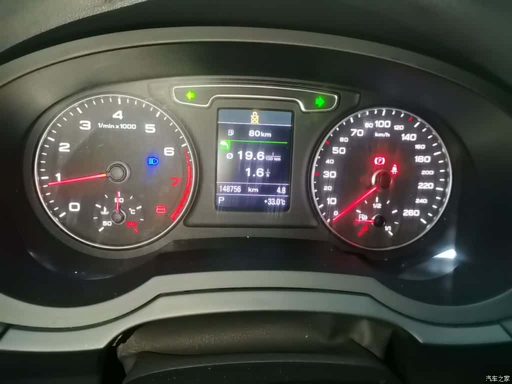 Audi Q3, 2016 12