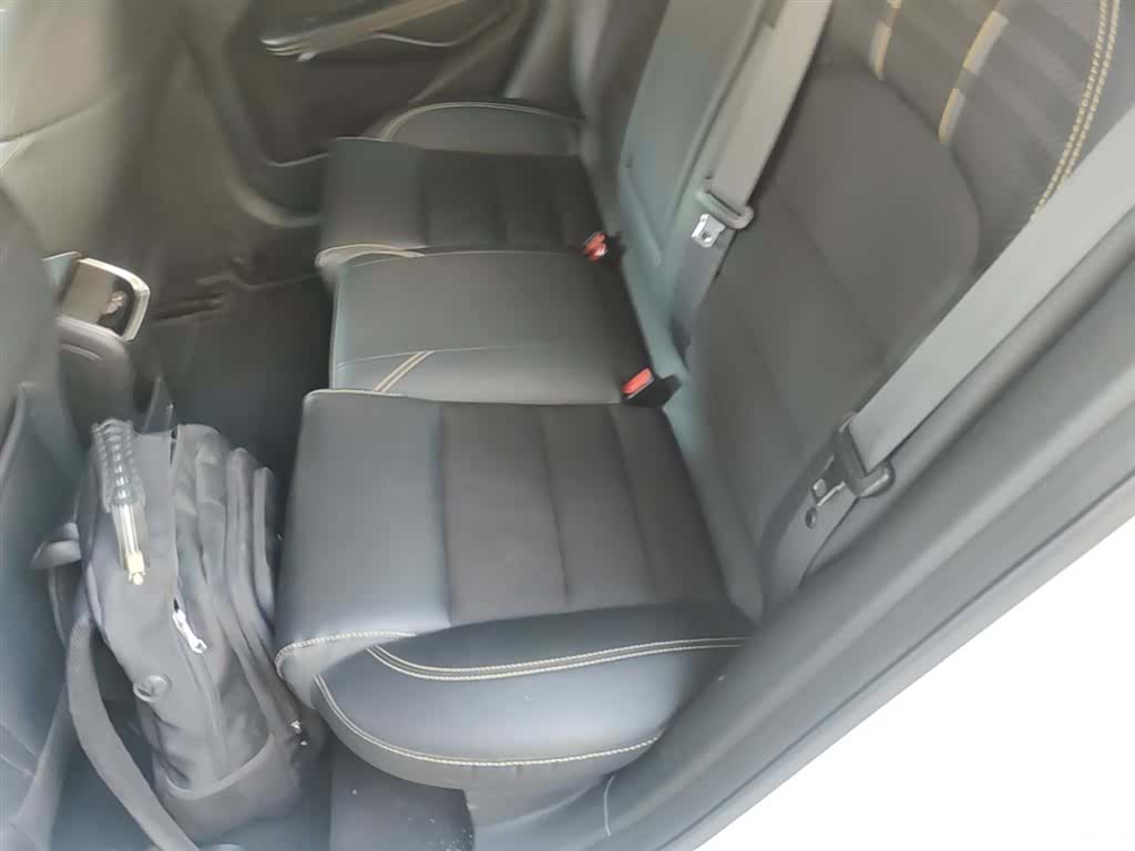 Geely Binray, 2021 13
